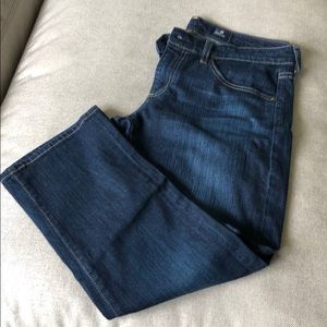 AG Adriano Goldschmied Tomboy Crop Jeans